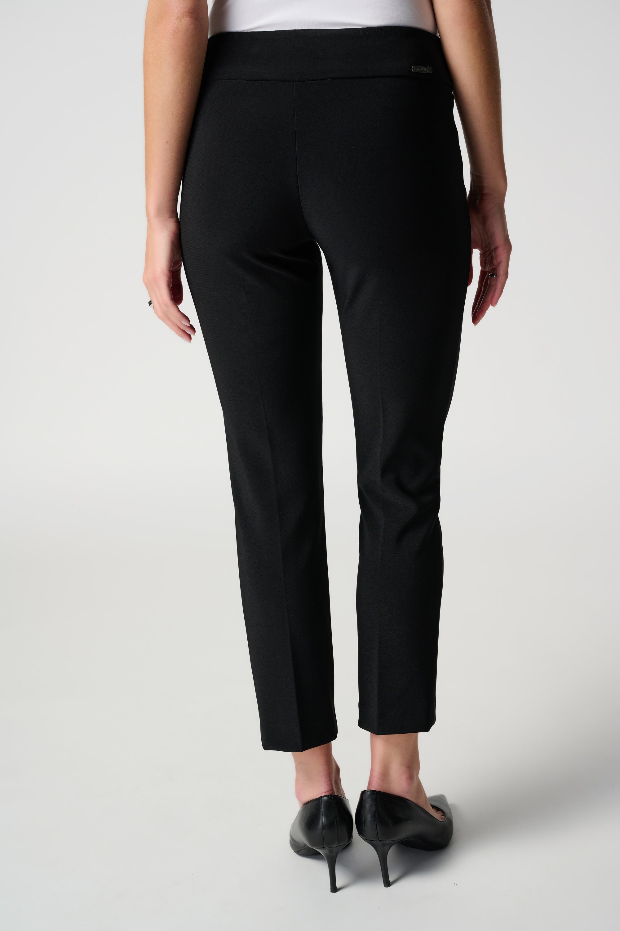 Joseph Ribkoff Classic Cropped Pant 181089NOS