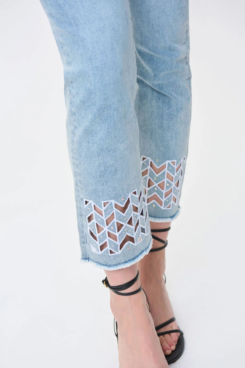 Joseph Ribkoff Cropped High-waisted Jeans 231923