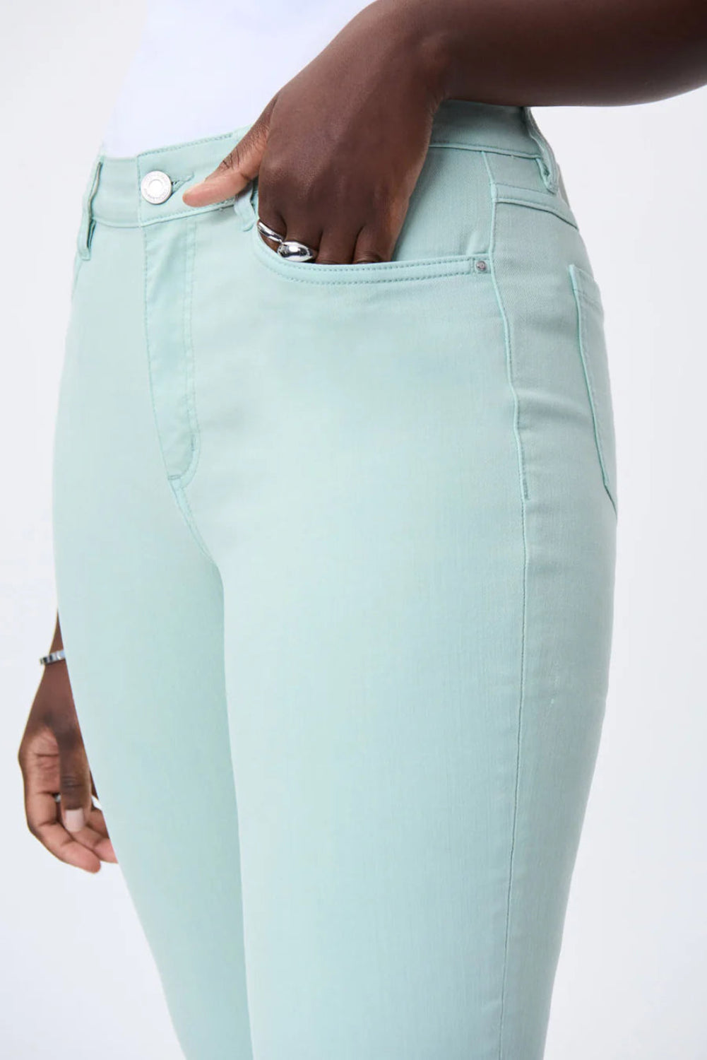 Joseph Ribkoff  Mint Slim Cropped Jeans 231960