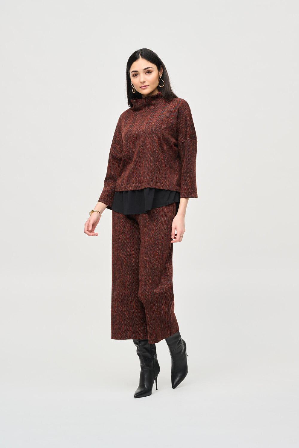 Joseph Ribkoff Chevron Jacquard Knit Culotte Pants 243302