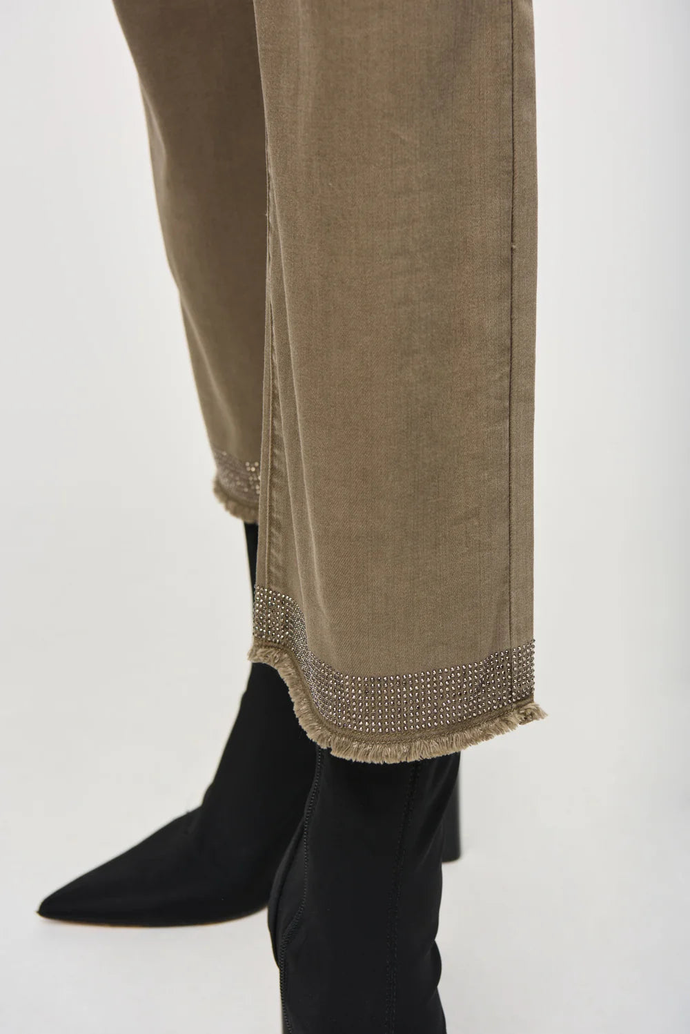 Joseph Ribkoff Cropped Straight Casual Trousers 243964S25