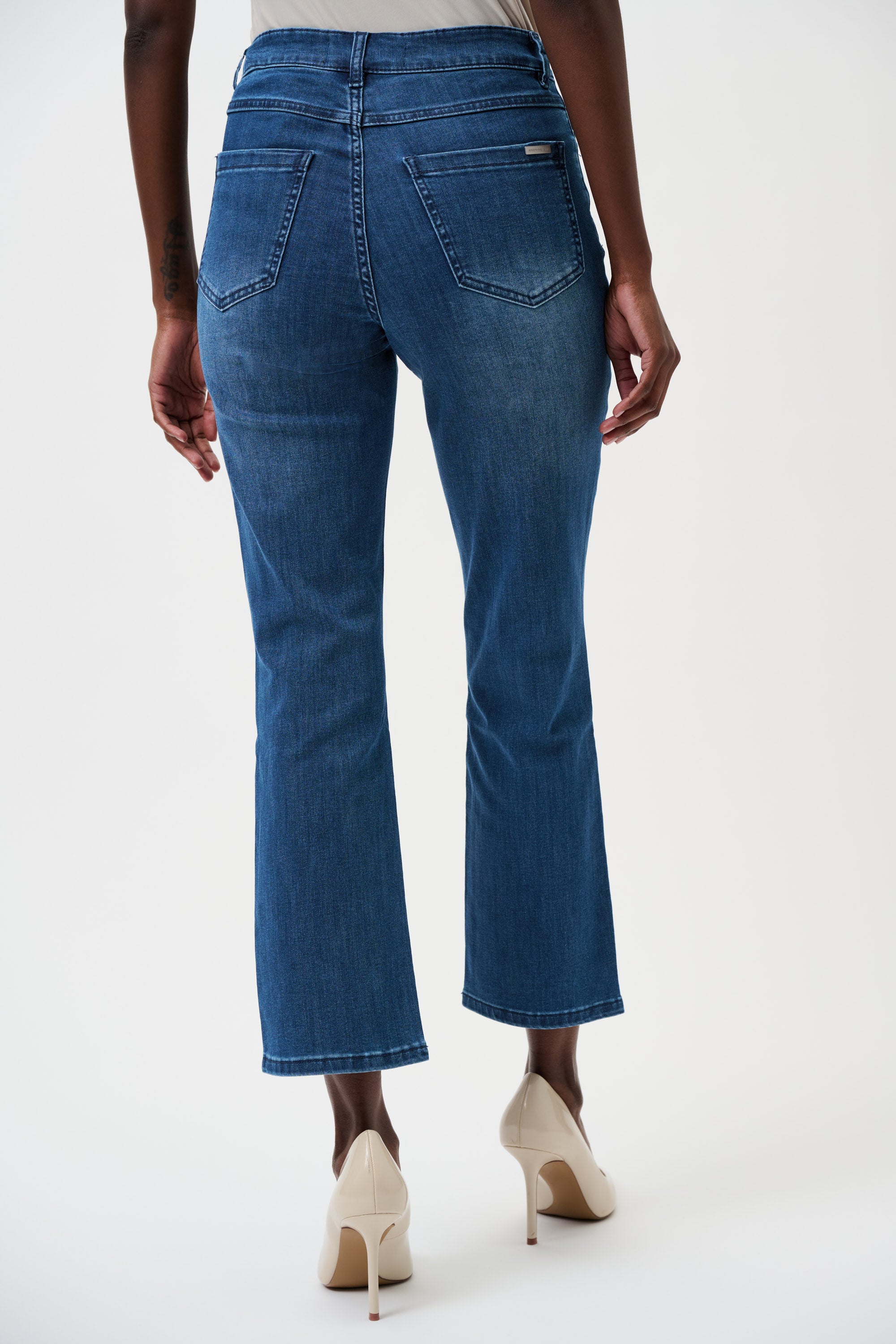 Joseph Ribkoff Margot | Classic Straight Leg Stretch Jeans 252926CO