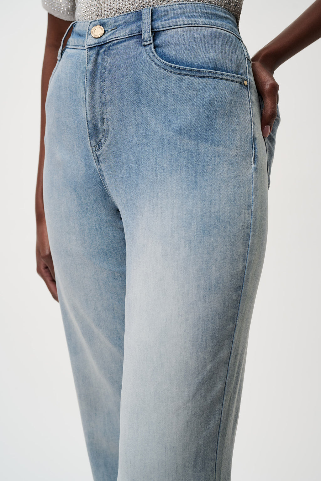 Joseph Ribkoff Margot | Classic Straight Leg Stretch Jeans 252926CO