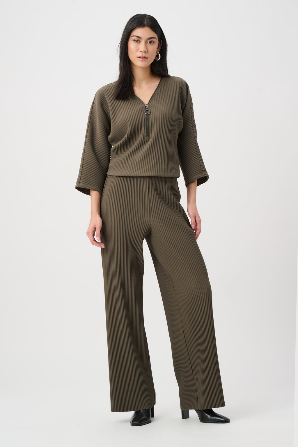 Joseph Ribkoff Pleated Scuba Crepe Wide-Leg Pants 254006F26