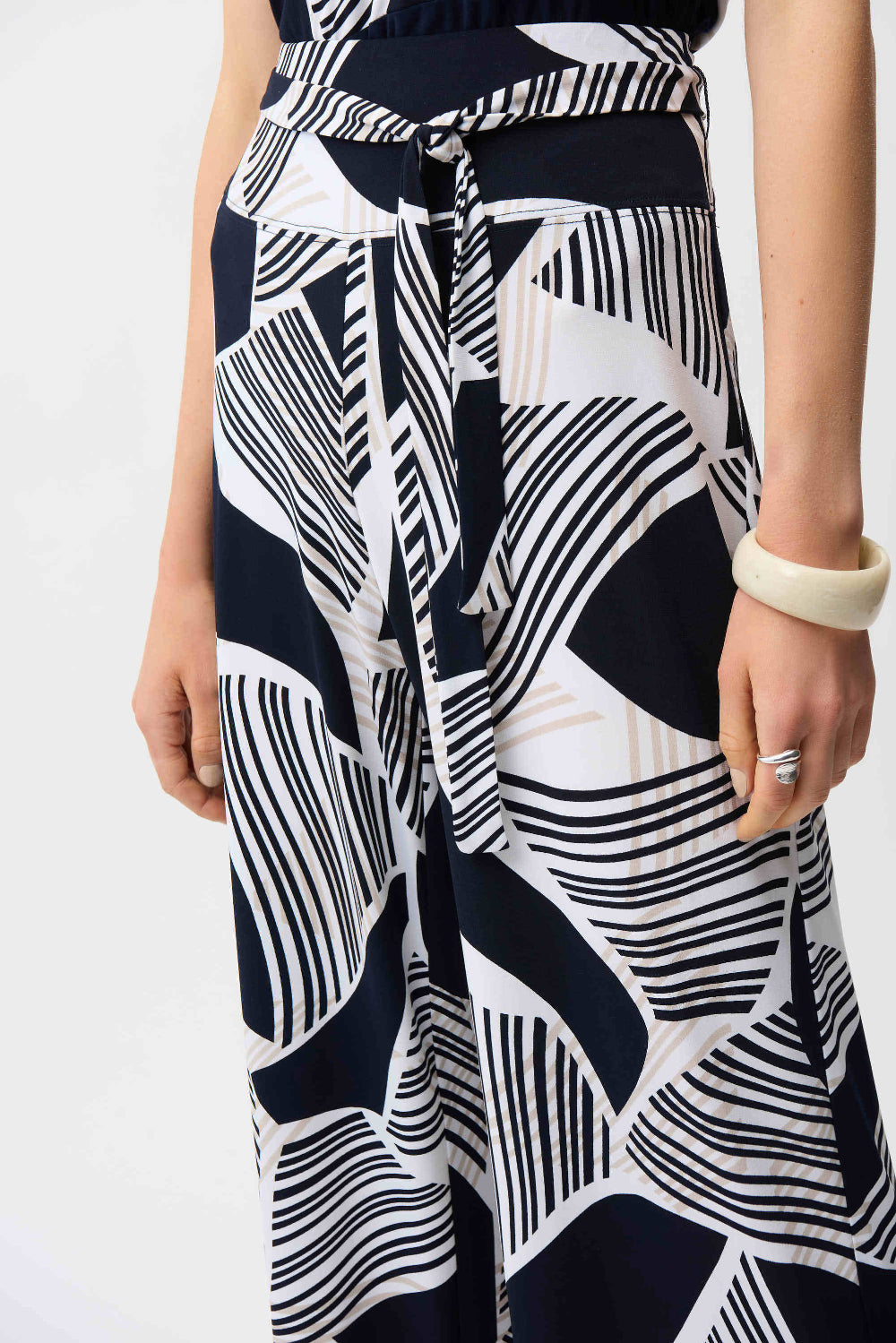 Joseph Ribkoff Silky Knit Geometric Print Wide Leg Pull-On Pants 261139