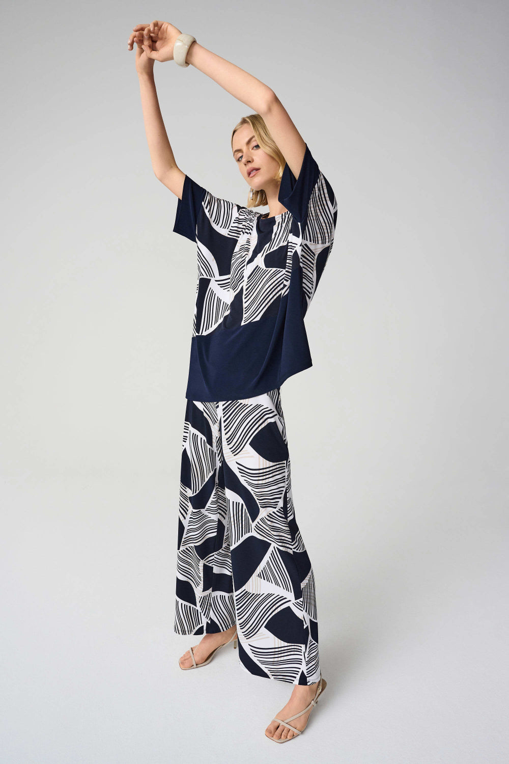 Joseph Ribkoff Silky Knit Geometric Print Wide Leg Pull-On Pants 261139