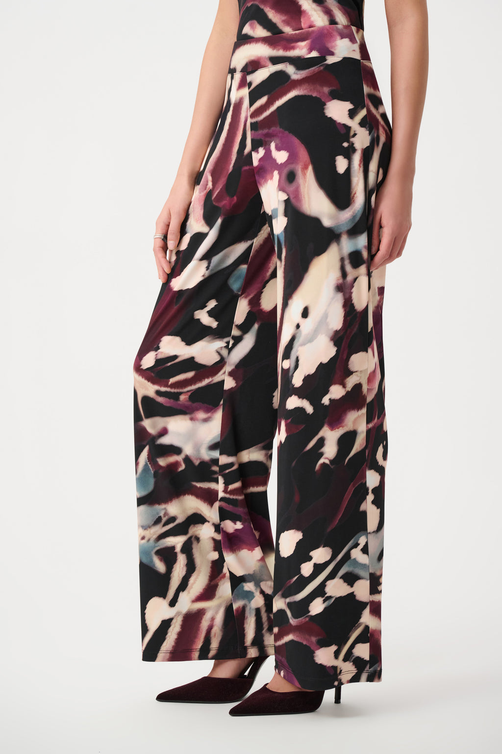 Joseph Ribkoff Signature | Silky Knit Abstract Print Wide Leg Pants 263749