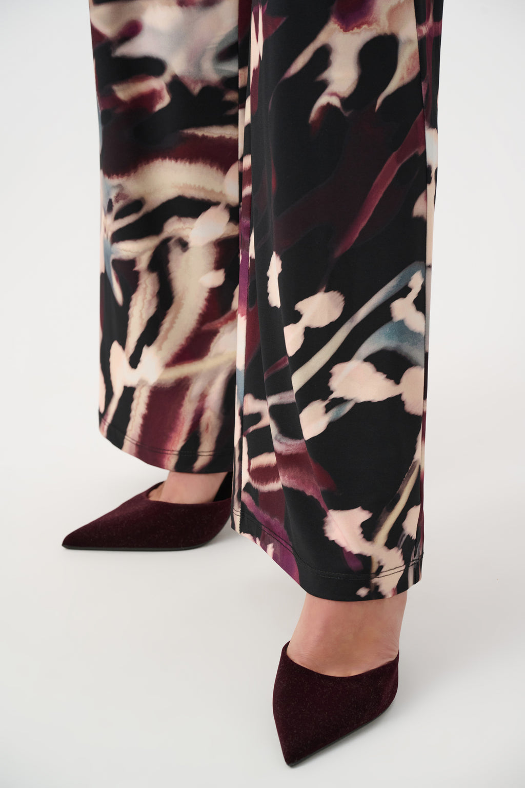 Joseph Ribkoff Signature | Silky Knit Abstract Print Wide Leg Pants 263749