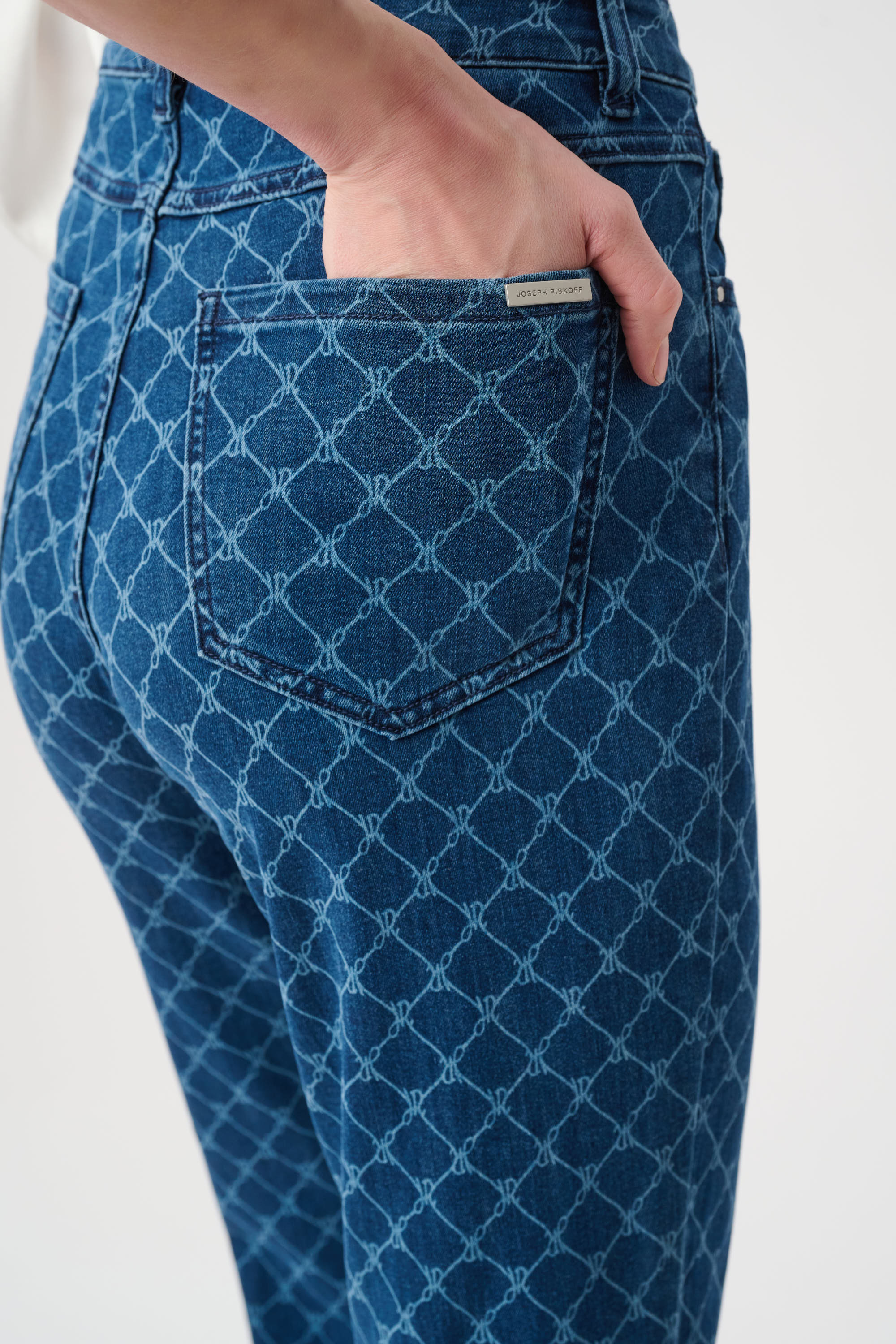 Joseph Ribkoff Featherweave Denim Strip-Dye Print Straight Classic Jeans 263906