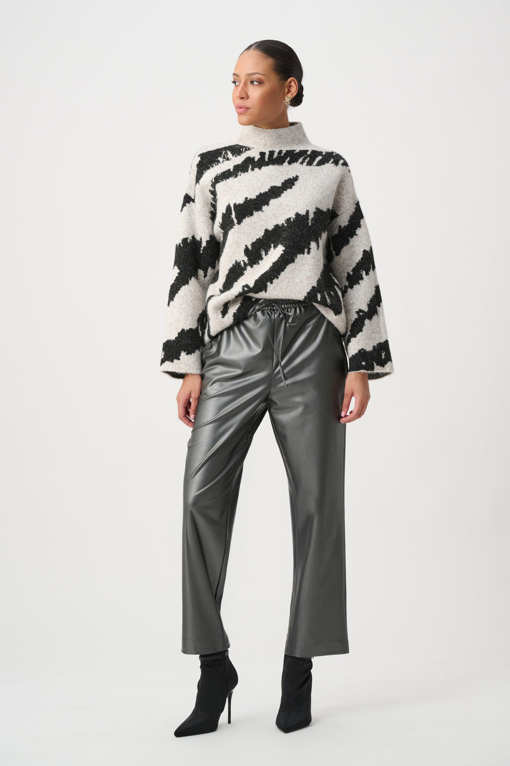 Leatherette Drawstring Pant 264036