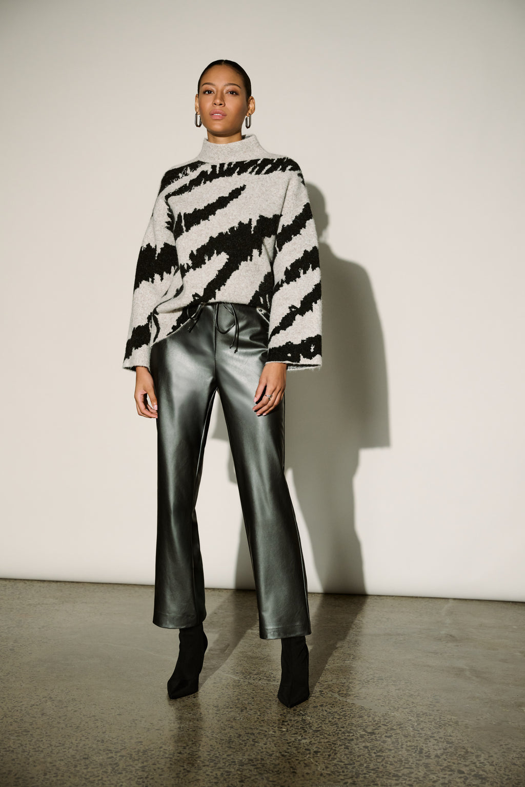 Leatherette Drawstring Pant 264036