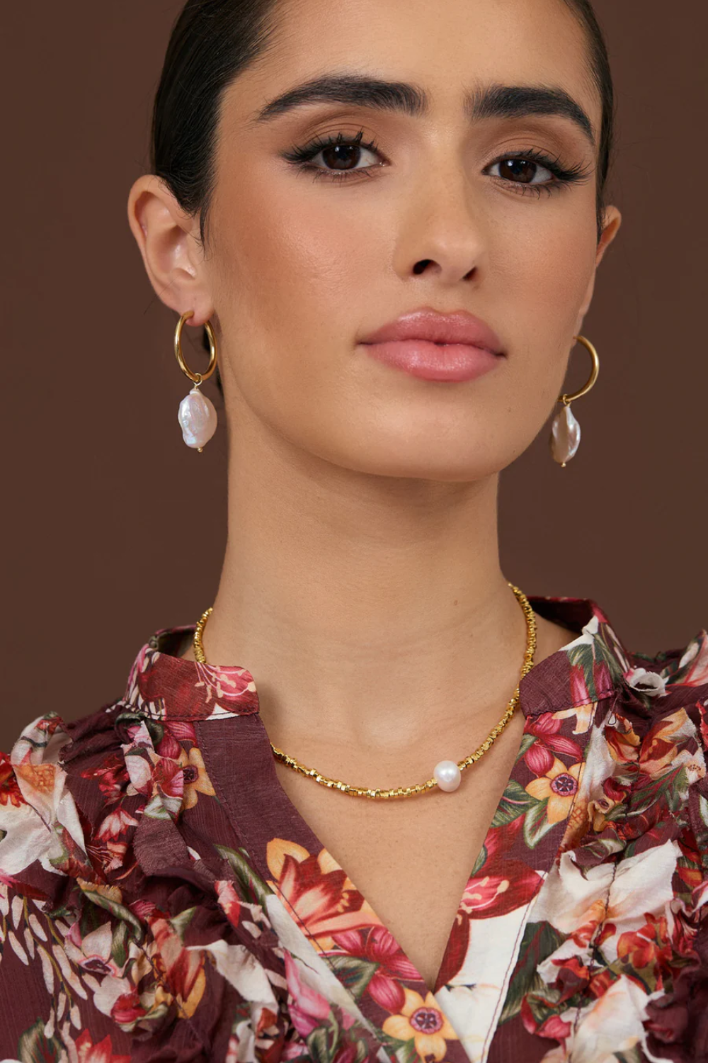 Adorne Metal Chip and Pearl Short Necklace - Silver AND2611SILVCREA