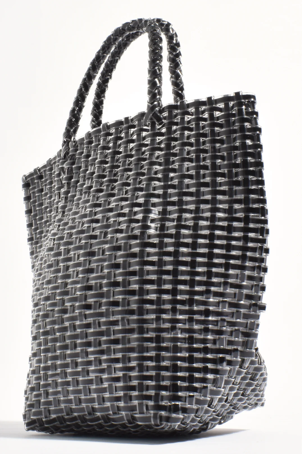 Adorne Emery Metallic Weave Mini Basket - Black AXD1922