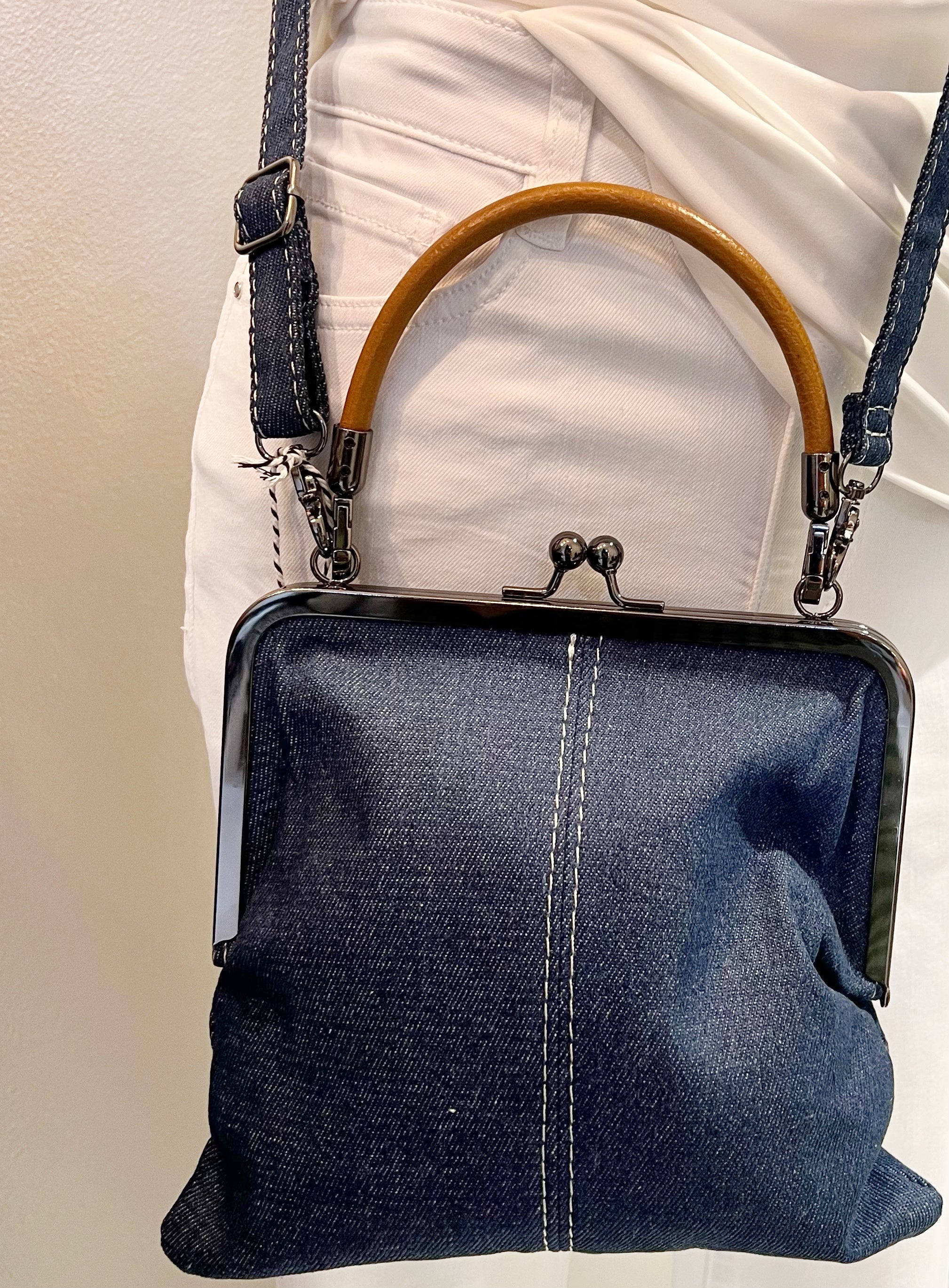 Kiss Lock Denim Bag BS566