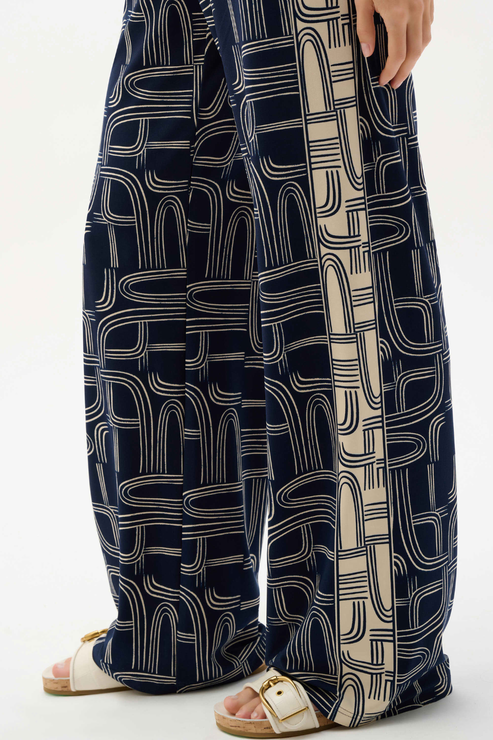 Joseph Ribkoff Silky Knit Geometric Print Wide Leg Pull-On Pants 262106