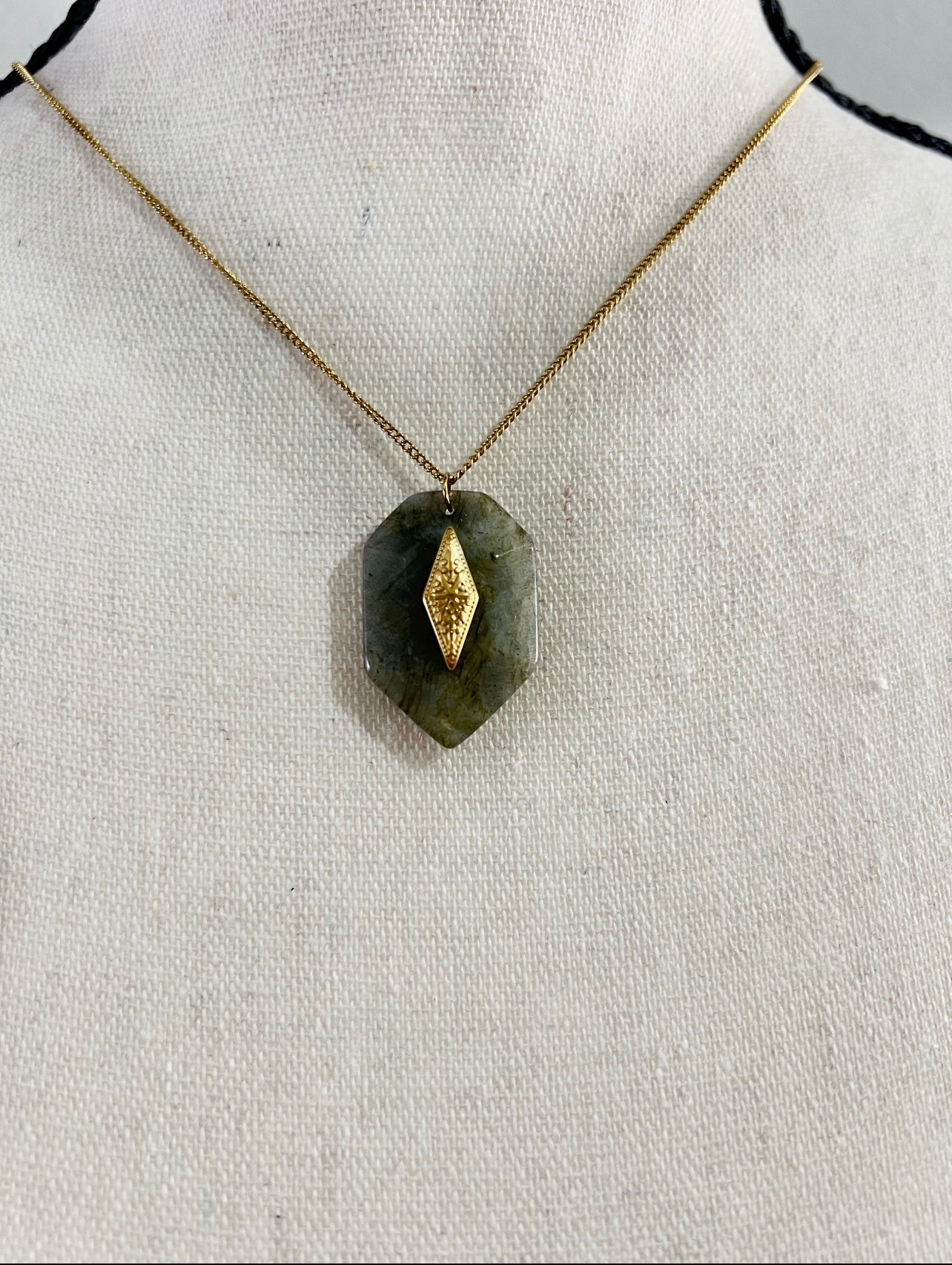 Gold Necklace GG141