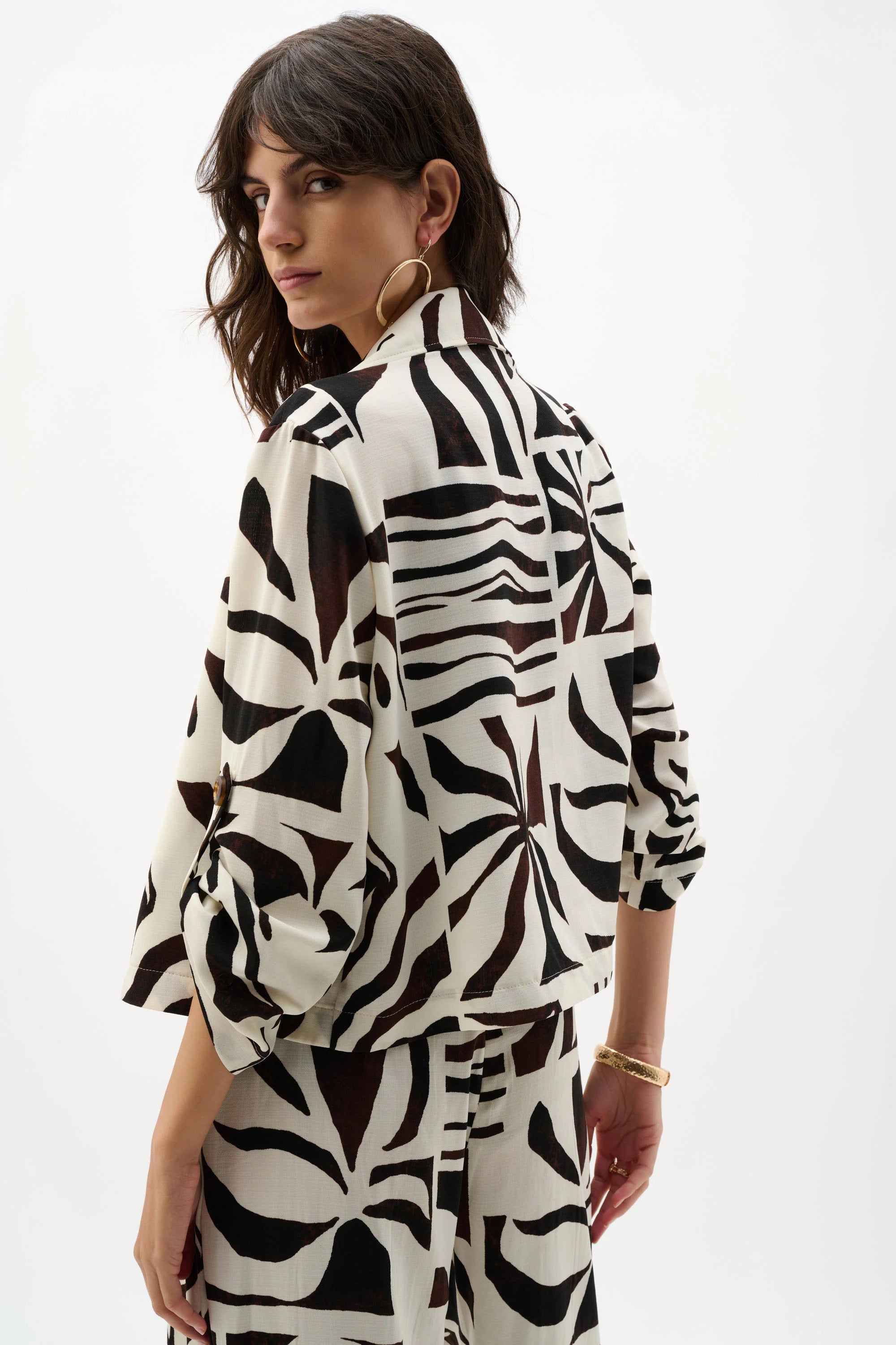 Joseph Ribkoff Woven Gauze Tropical Print Boxy Blazer 262193