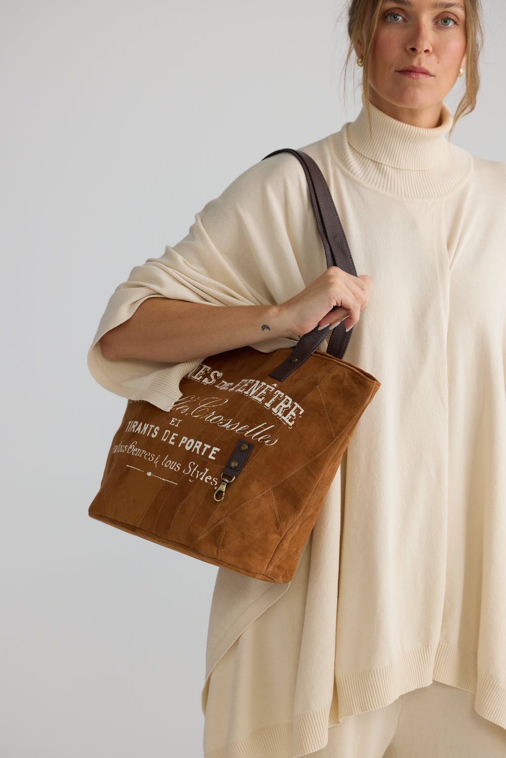 Holiday Life Cremones Bag HA26066