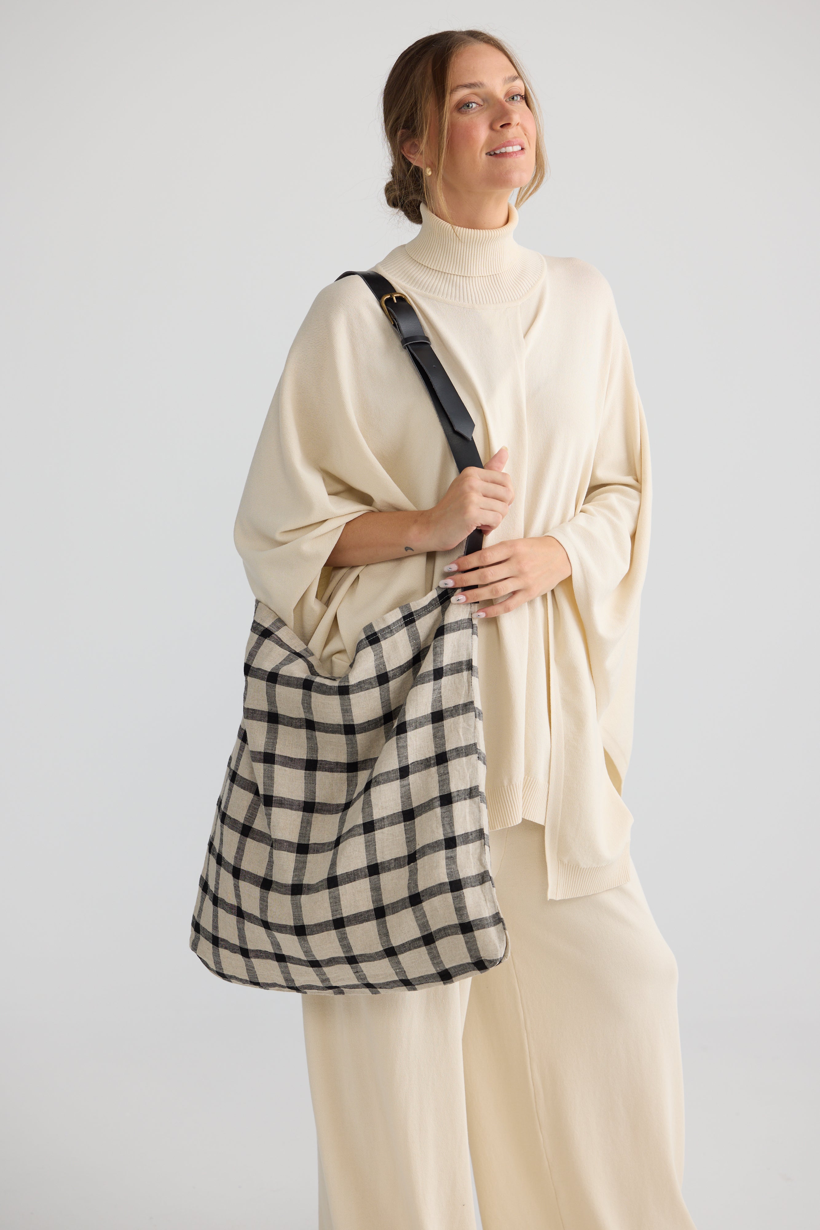 Holiday Life Julien Bag Natural W Black HA26379