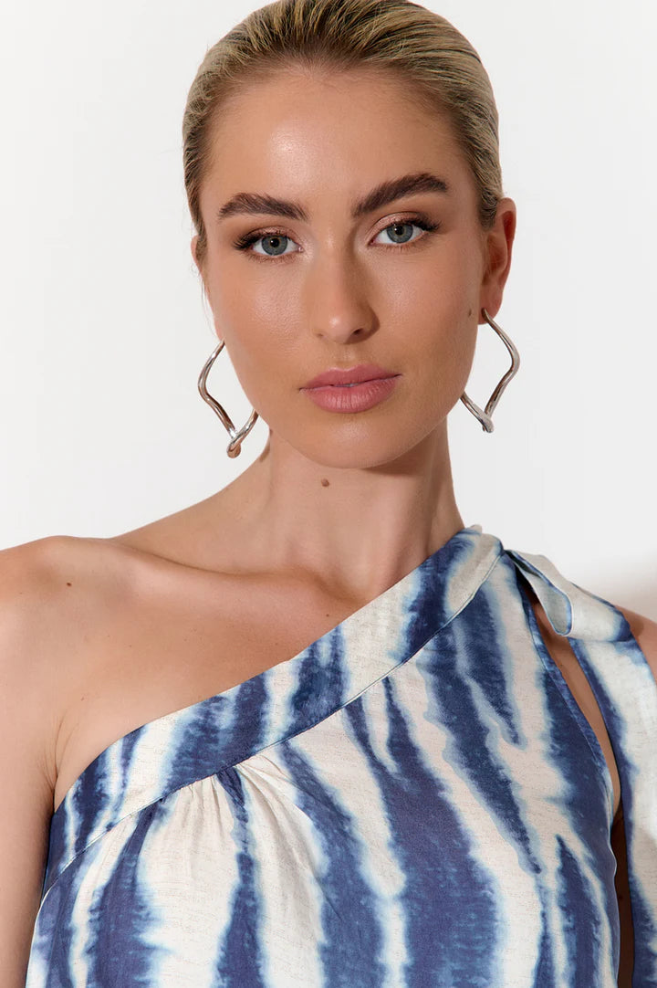 Adorne Statement Metal Geo Hoops AED3935