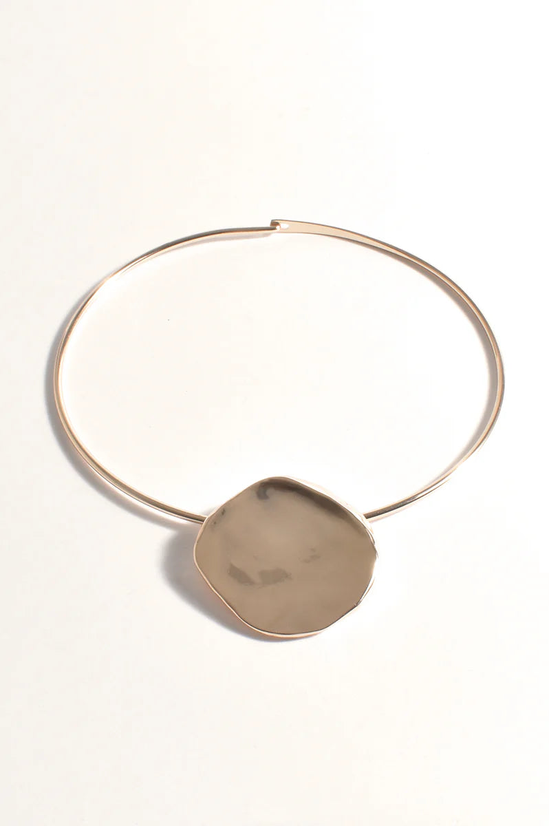 Adorne Metal Pendant Collar Necklace AND2508
