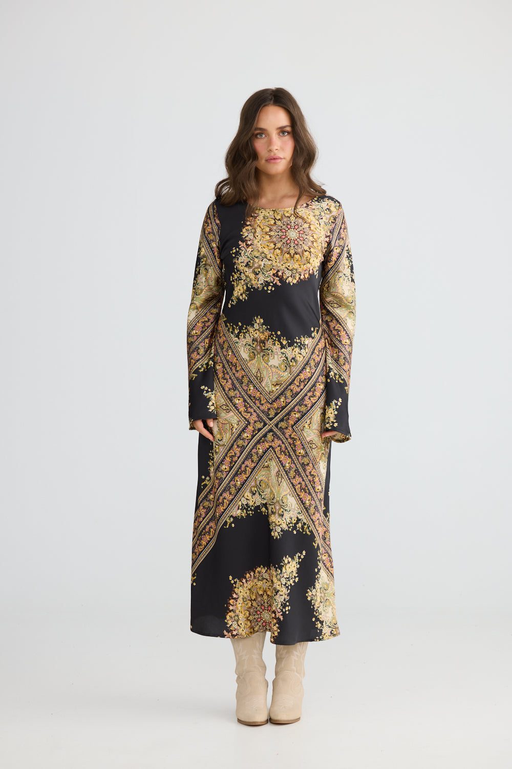 Holiday Life Stardust Maxi Dress Black Paisley TA26137