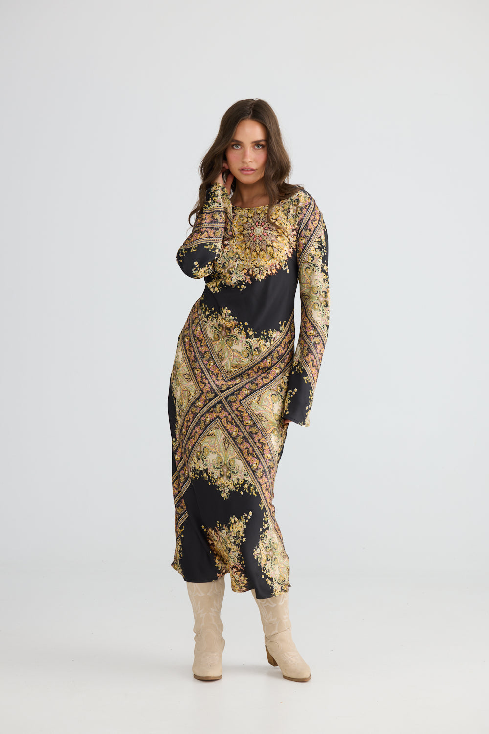 Holiday Life Stardust Maxi Dress Black Paisley TA26137