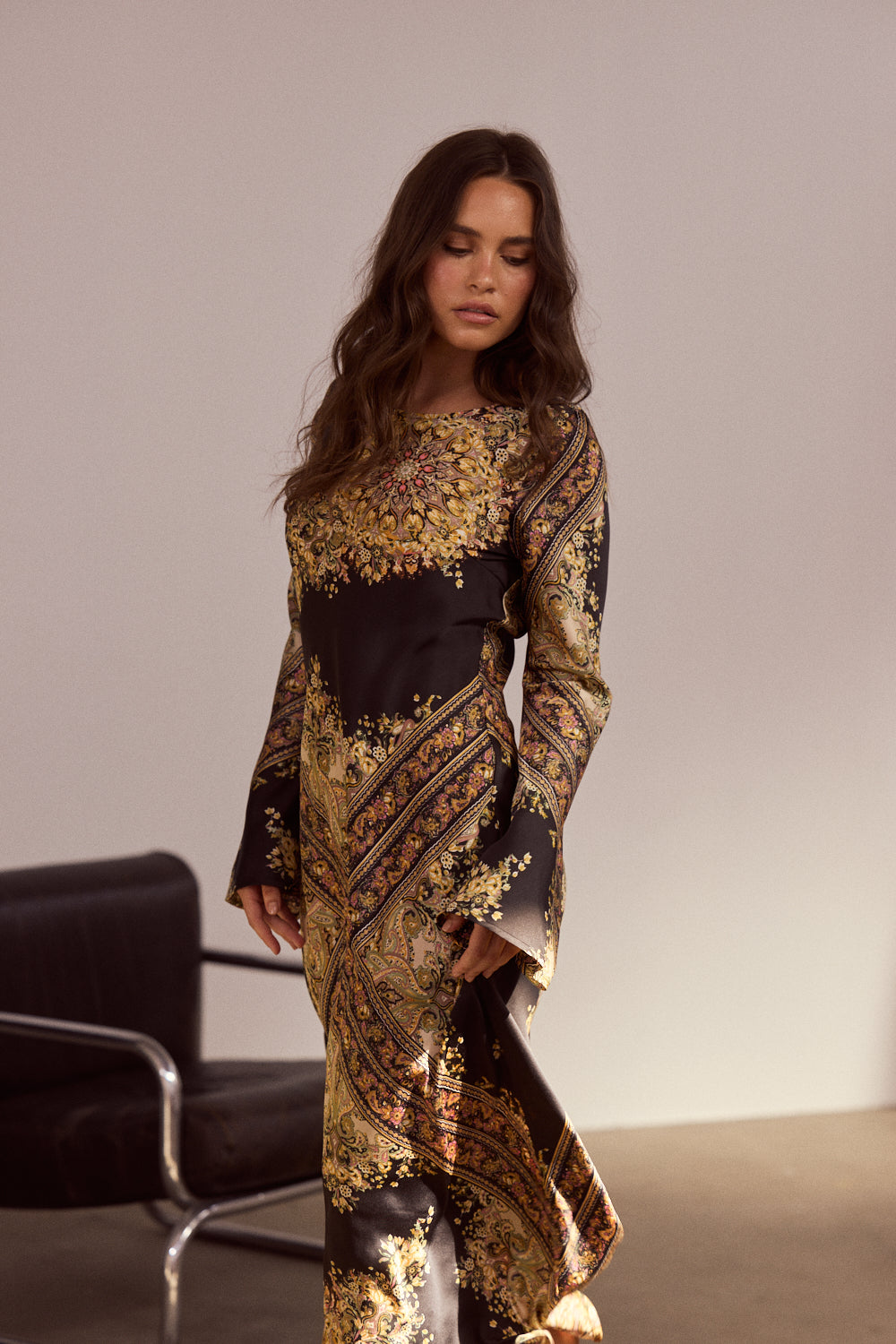 Holiday Life Stardust Maxi Dress Black Paisley TA26137