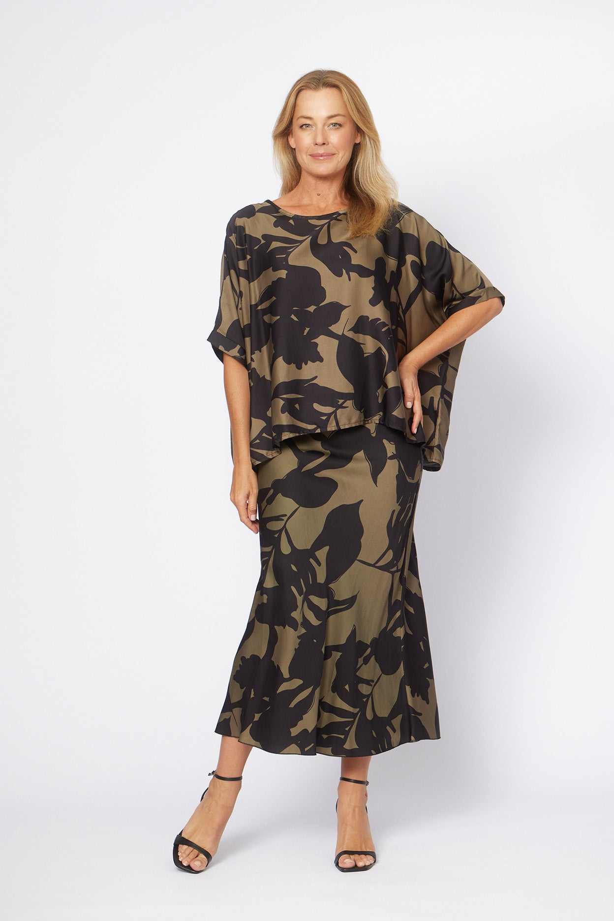 Hot Ice Collection Bias Cut Print Skirt LSSK26-242